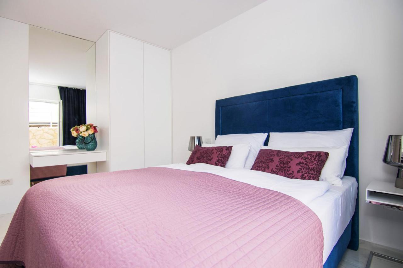 Marina Di Portapisana Luxury Private * Krk Town